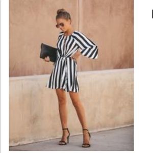 Try your luck striped twist dress